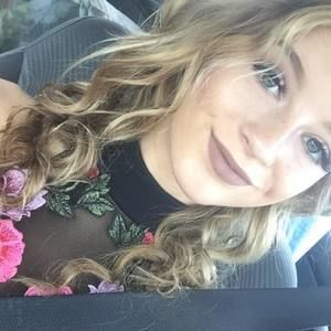 Meet your Posher, Savannah